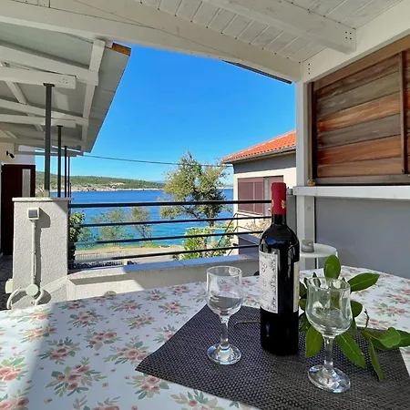 Appartement Gorisek Mit Meerblick By Interhome