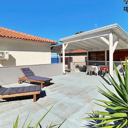 Gorisek Mit Meerblick By Interhome